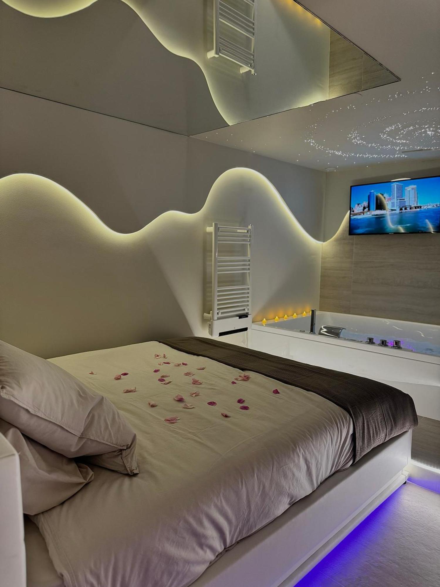 Spa Privatif - Love Room Luxe - Proche Disney Marles-en-Brie Extérieur photo