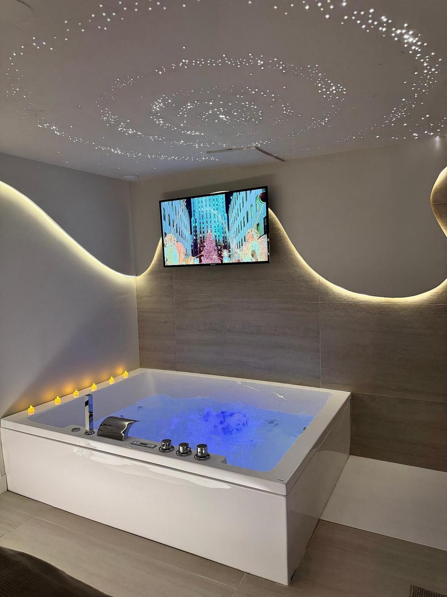 Spa Privatif - Love Room Luxe - Proche Disney Marles-en-Brie Extérieur photo
