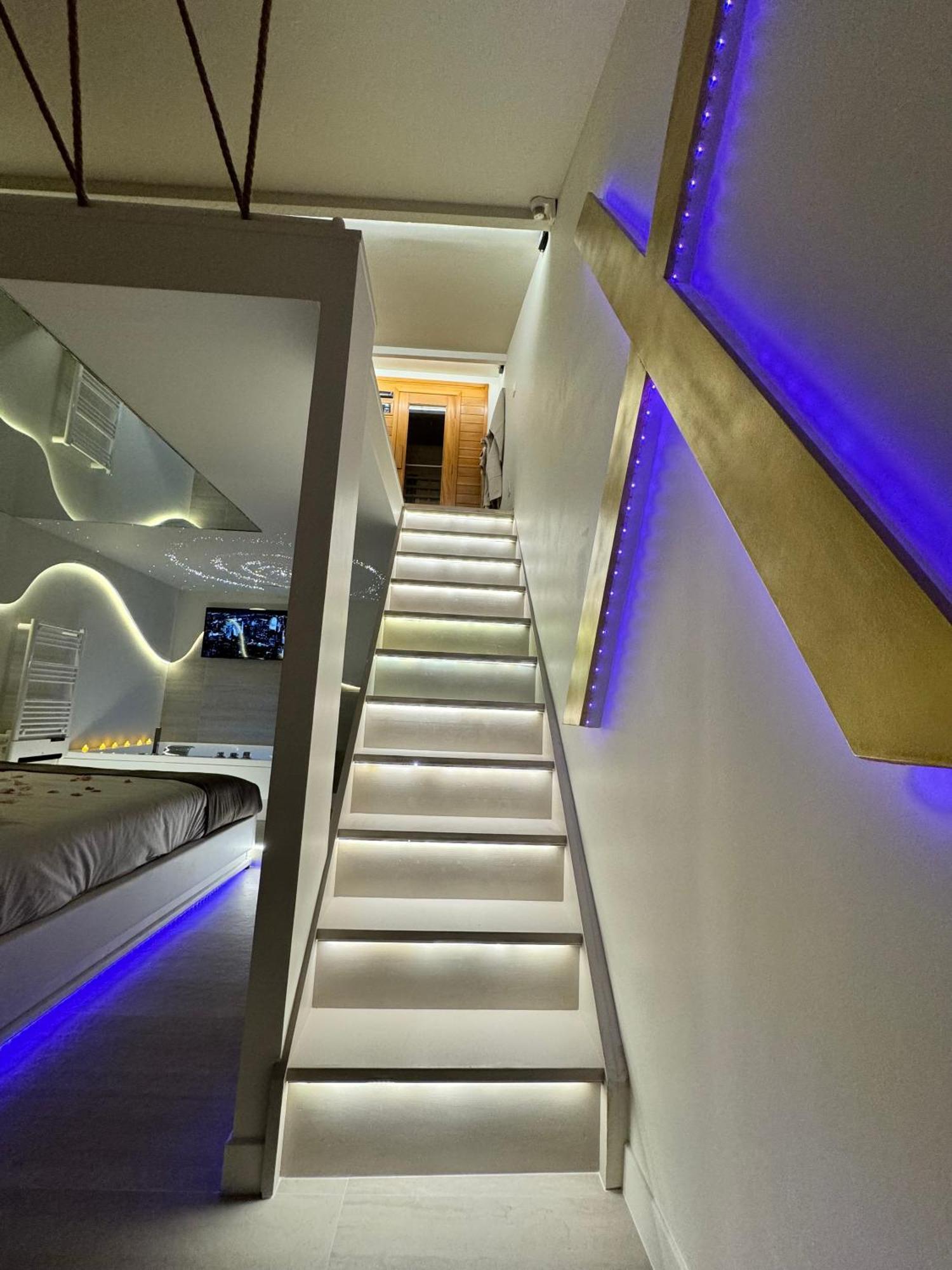 Spa Privatif - Love Room Luxe - Proche Disney Marles-en-Brie Extérieur photo